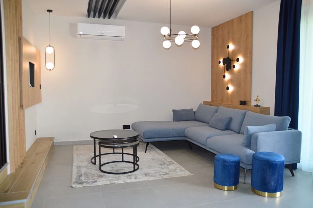 Kiadó 162 m2 új építésű ikerház, Győrújfalu