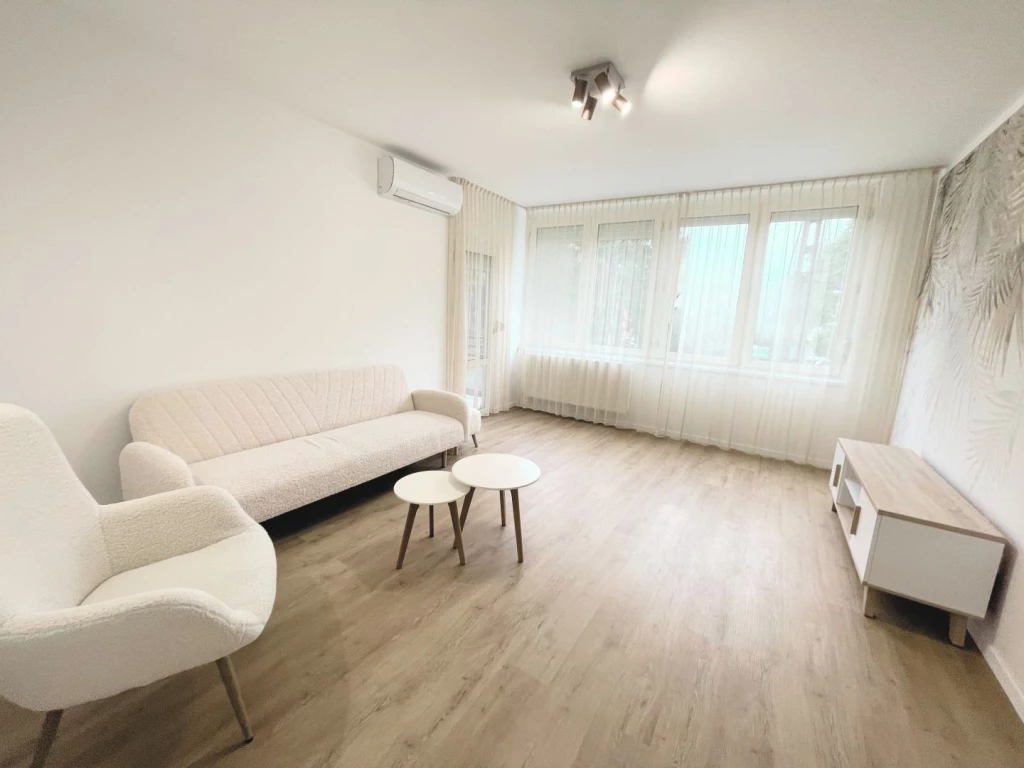 Kiadó 64 m2 tégla lakás, Győr