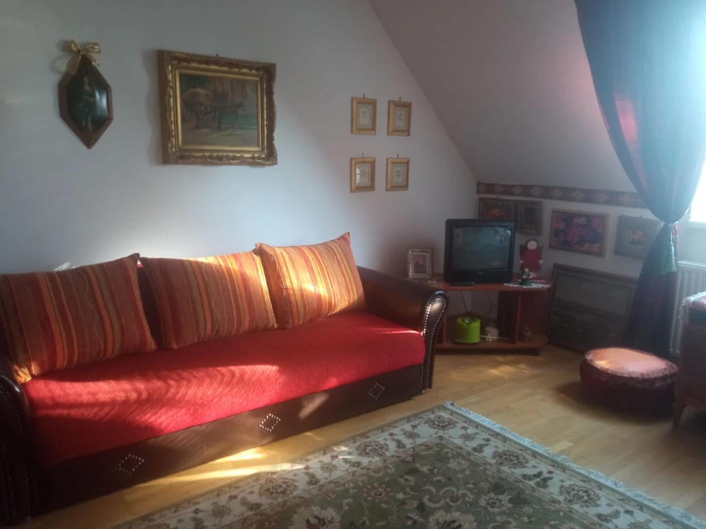Kiadó 25 m2 szoba, Győr