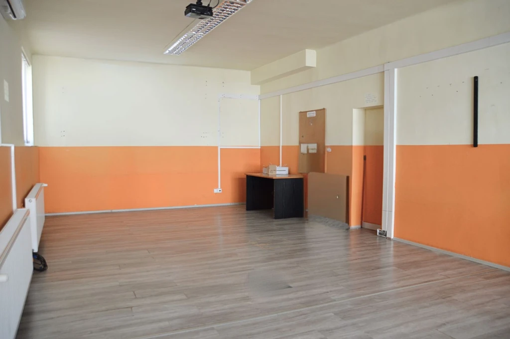 c3-2-name c2-68-name, Győr, Nádorváros