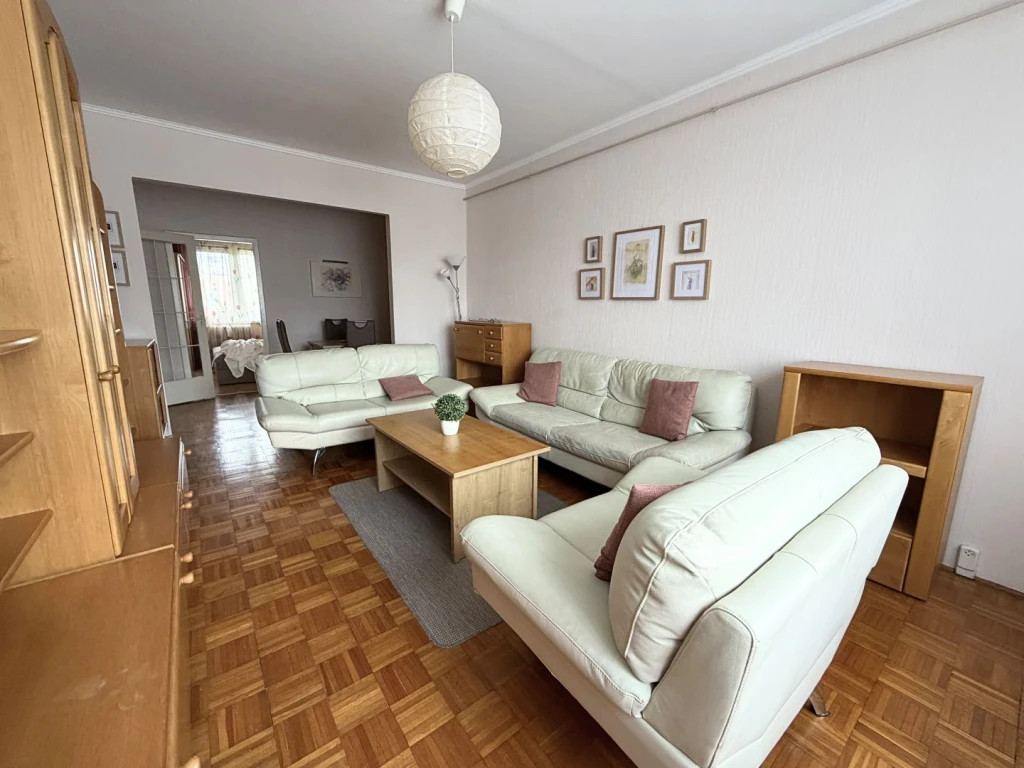 c3-2-name c2-20-name, Győr, Nádorváros