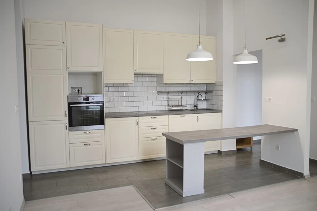 c3-1-name c2-19-name, Győr, Győr-Belváros