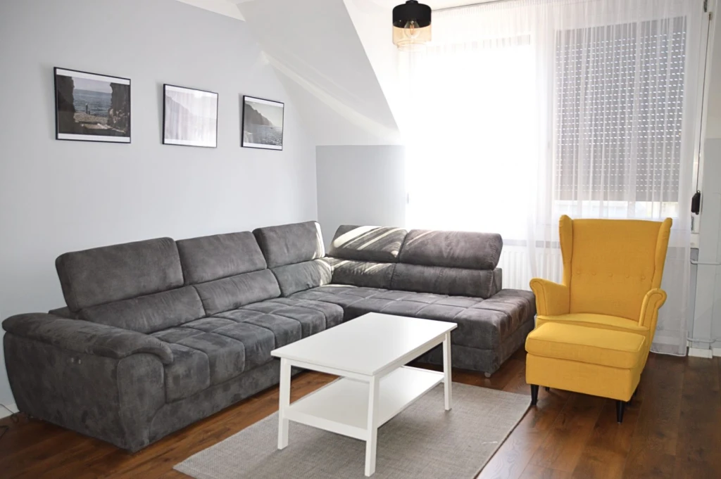 c3-2-name c2-19-name, Győr, Győr-Belváros