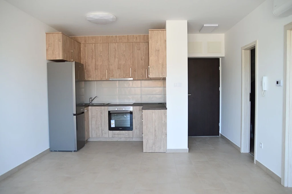 Kiadó 41.30 m2 tégla lakás, Győr