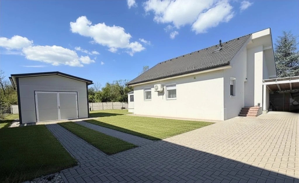 Eladó 95 m2 családi ház, Abda