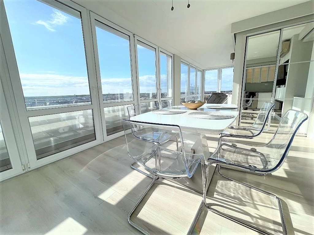 Kiadó 160 m2 tégla lakás, Győr