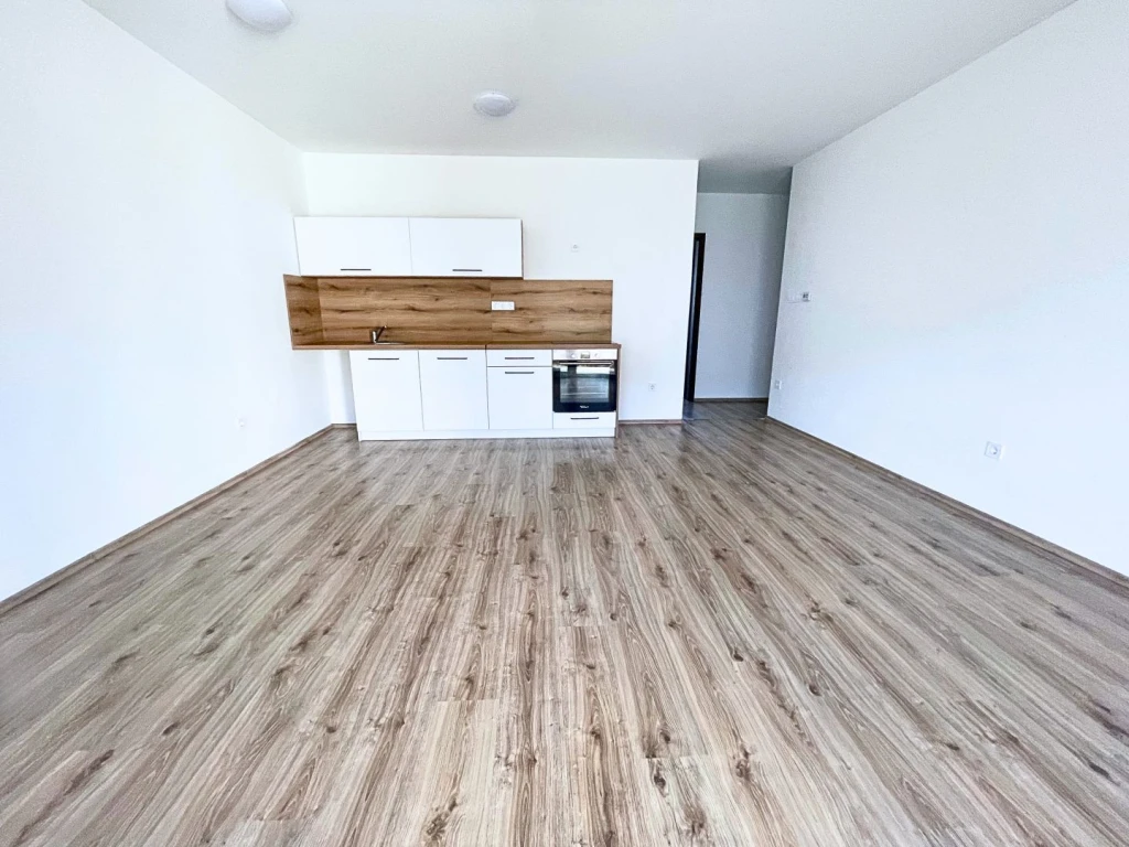 Kiadó 65 m2 tégla lakás, Győr