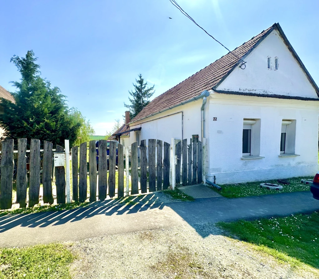 3 szobás (95nm) családi ház Olaszfán nagy telekkel