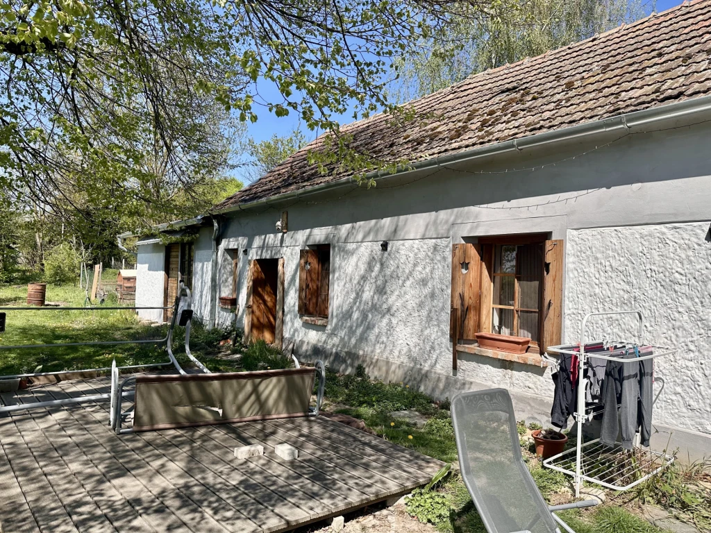 Felújított, különleges hangulatú családi ház hatalmas telekkel Zala megyében – alacsony rezsi, egyedi részletek