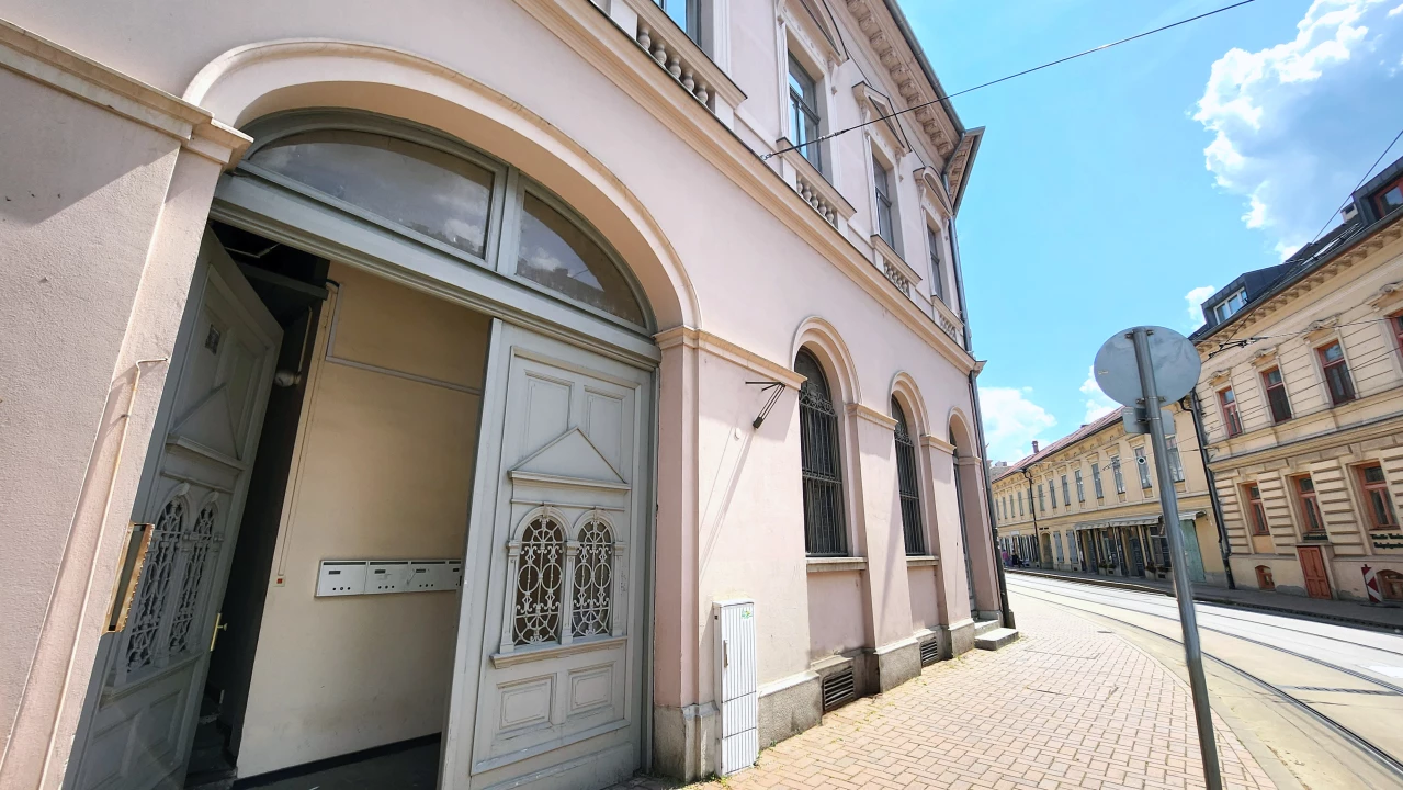 For rent housing office, Szeged