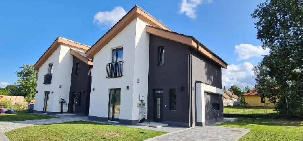 For sale terraced house, Oroszlány