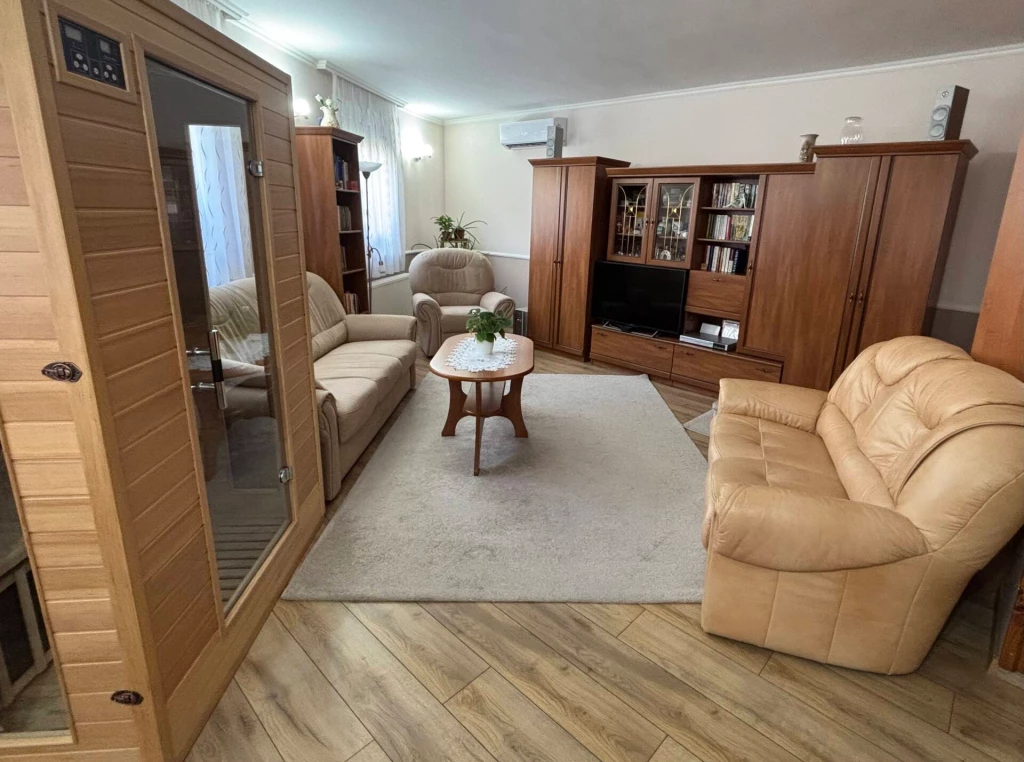 For sale house, Tata