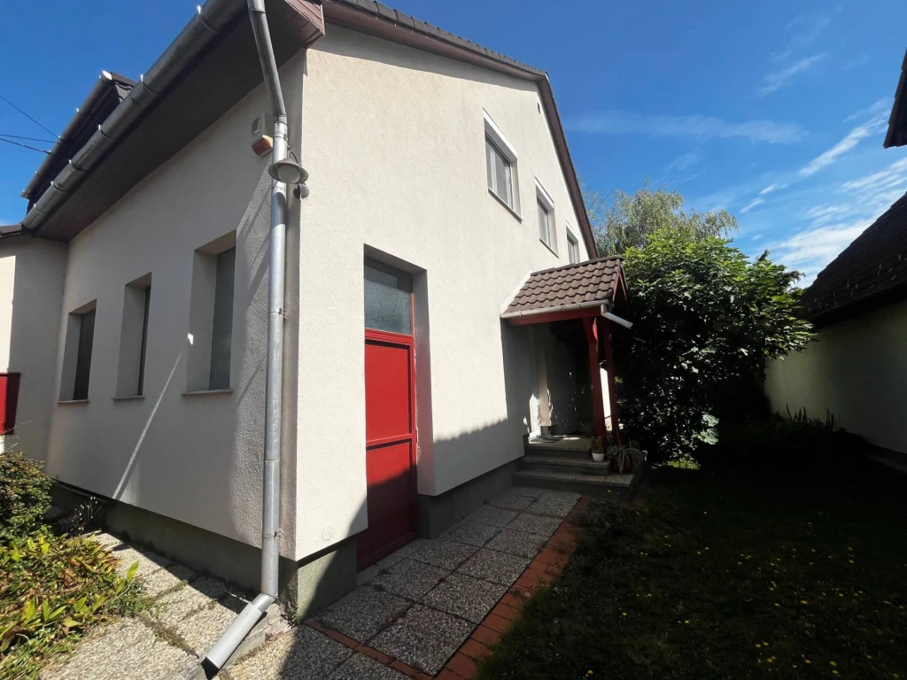 For sale house, Tata