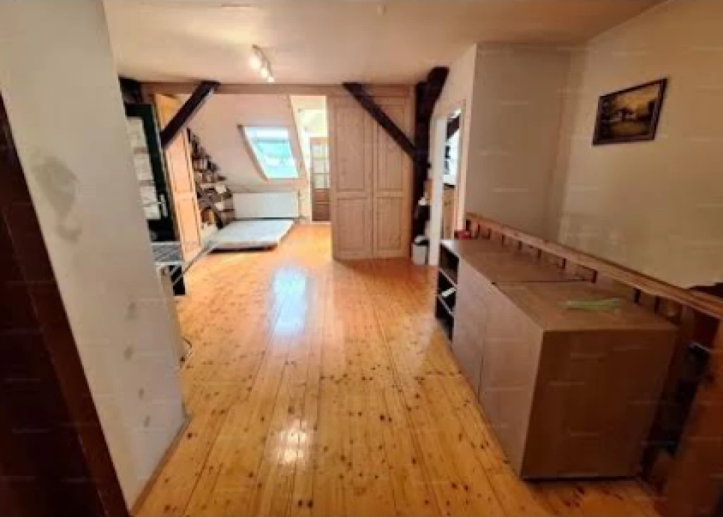 For sale house, Tata