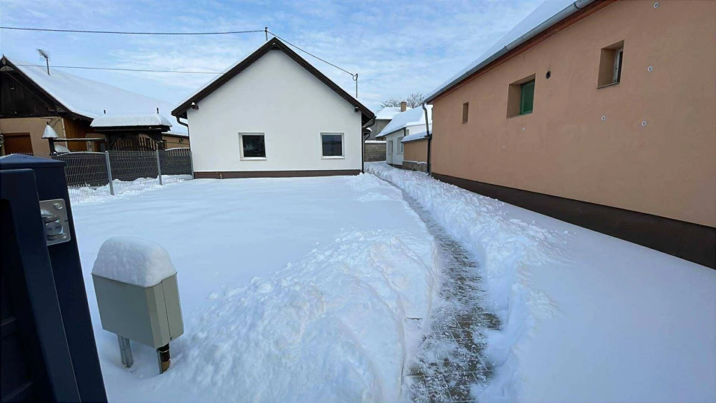 For sale house, Nyergesújfalu