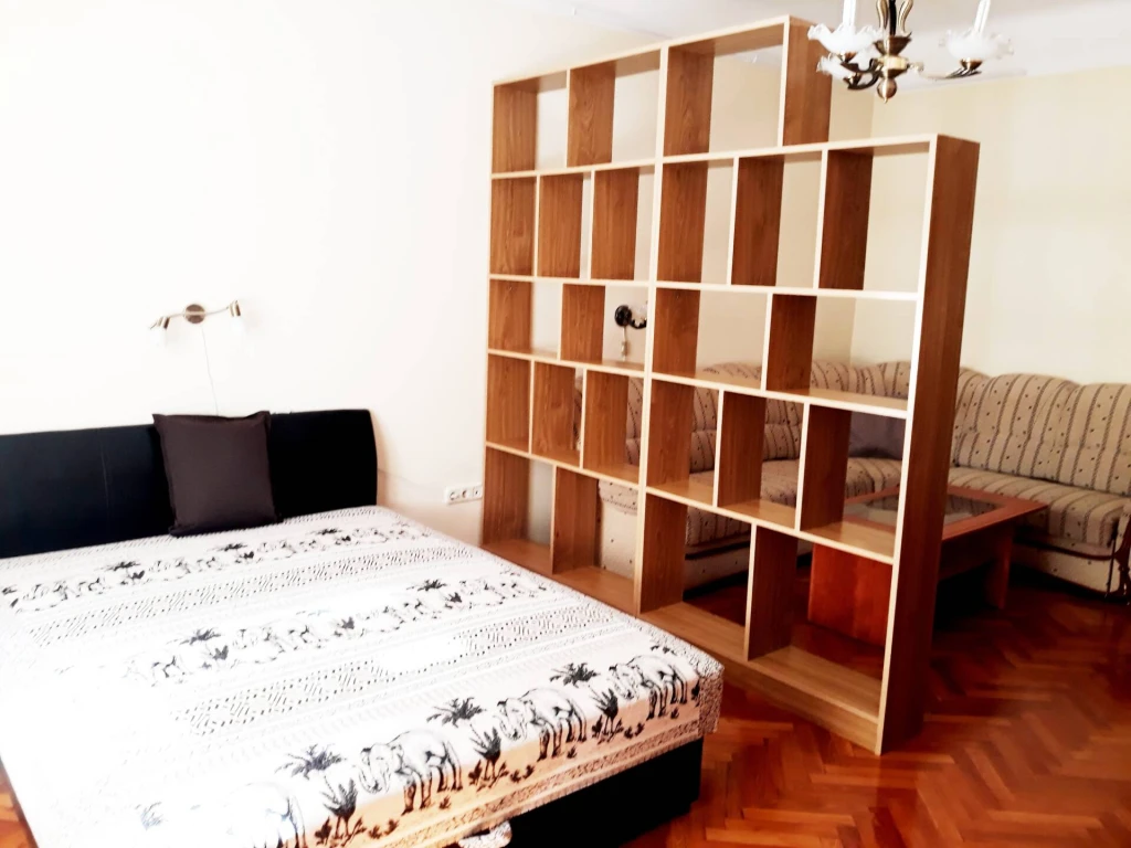 !! Stabil hozam a XIII. kerületben – Bérlővel együtt eladó lakás a Váci úton !!