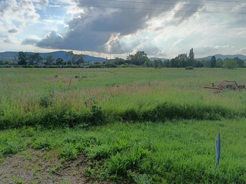 For sale periphery plot, Budakalász