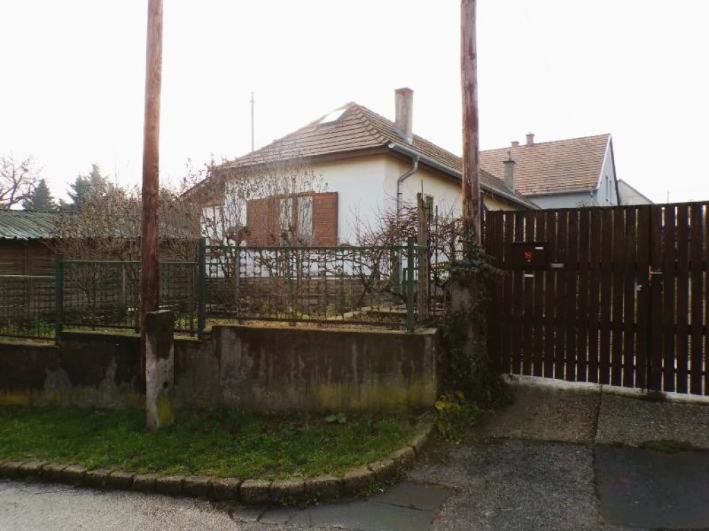 Eladó Ház, Szentendre 90.000.000 Ft