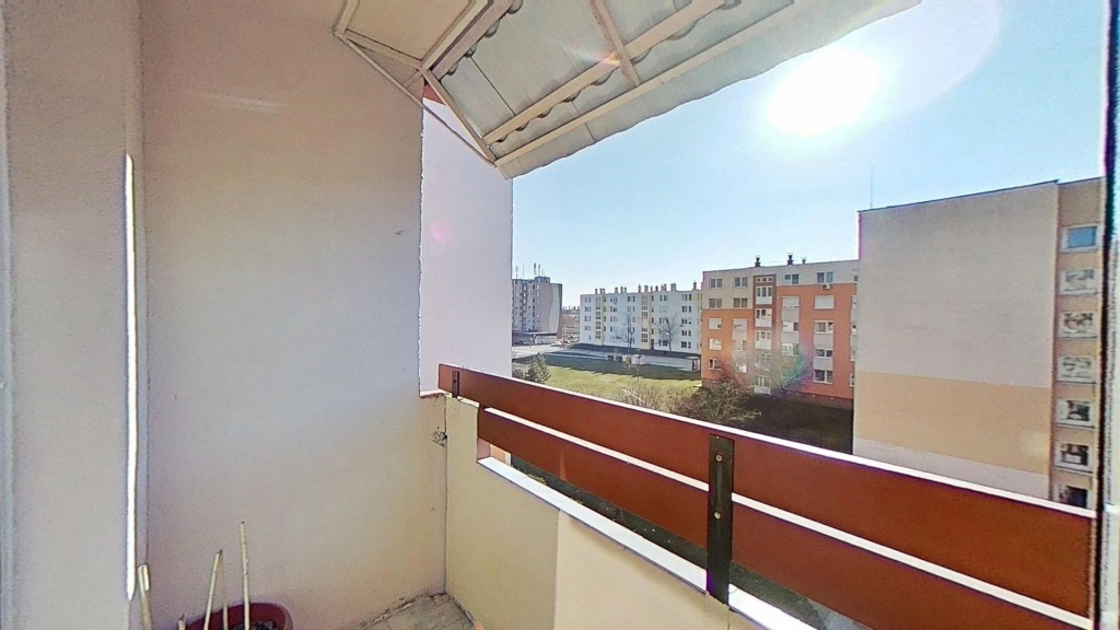 Eladó Lakás, Várpalota 37.900.000 Ft