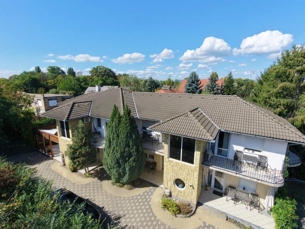 c3-1-name c2-1-name, Balatonlelle, Takács Sándor