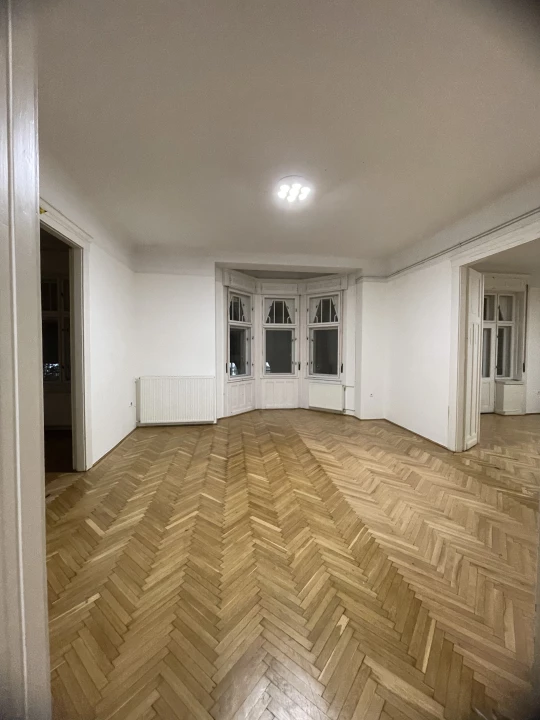 For rent condominium, Budapest V. kerület, Október 6. utca 15