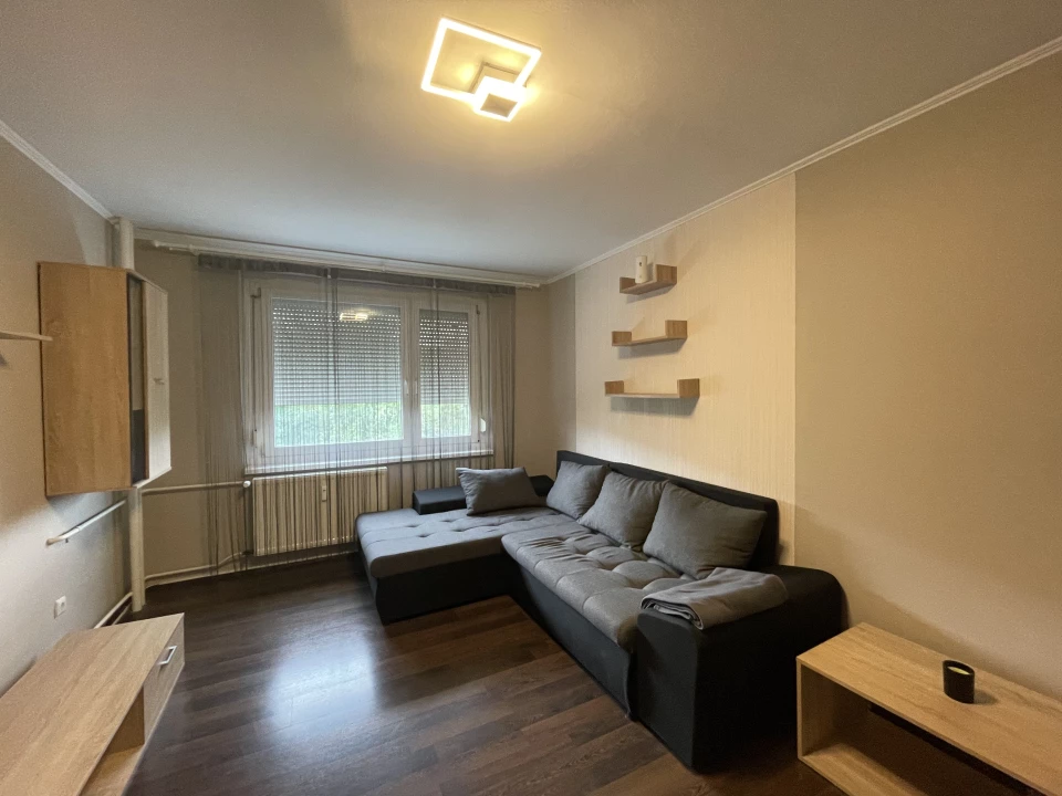 Kiadó panellakás, Miskolc