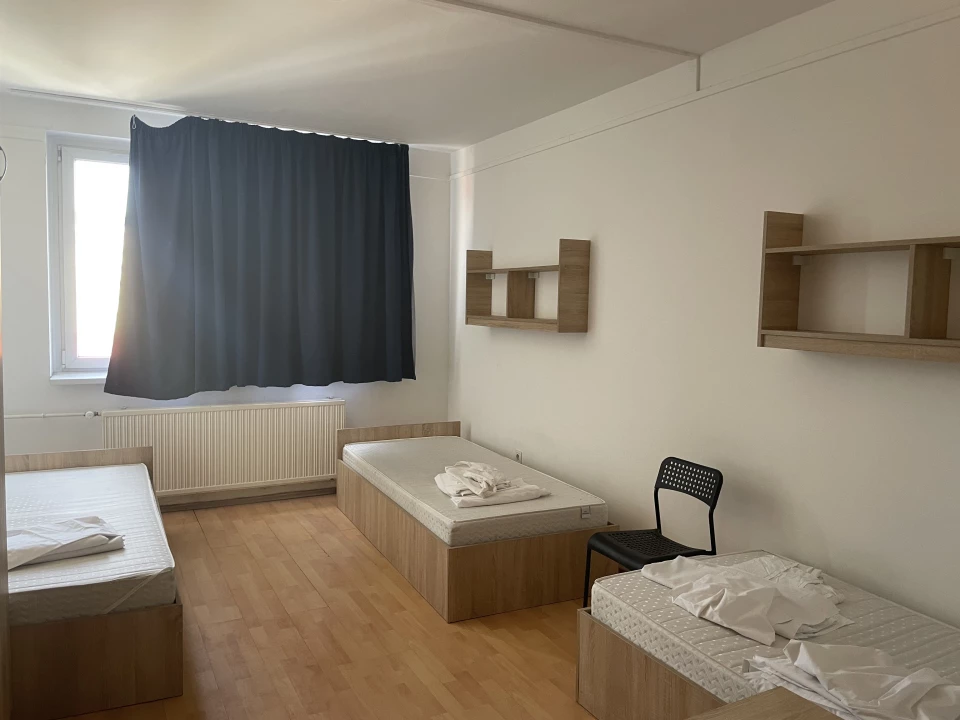 Eladó panellakás, Miskolc