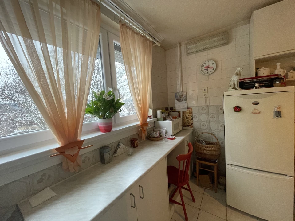 Eladó panellakás, Miskolc