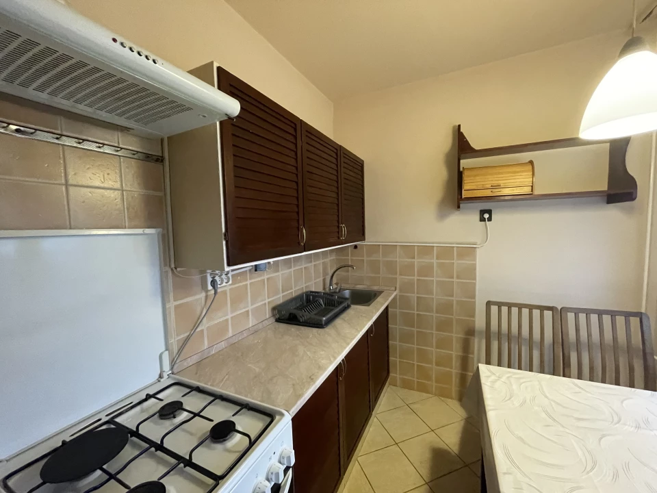 Eladó panellakás, Tiszaújváros