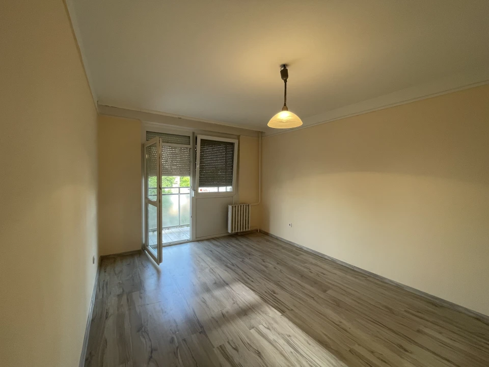 c3-1-name c2-20-name, Miskolc