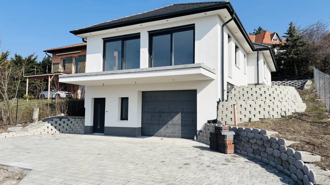 Eladó családi ház, Szentendre