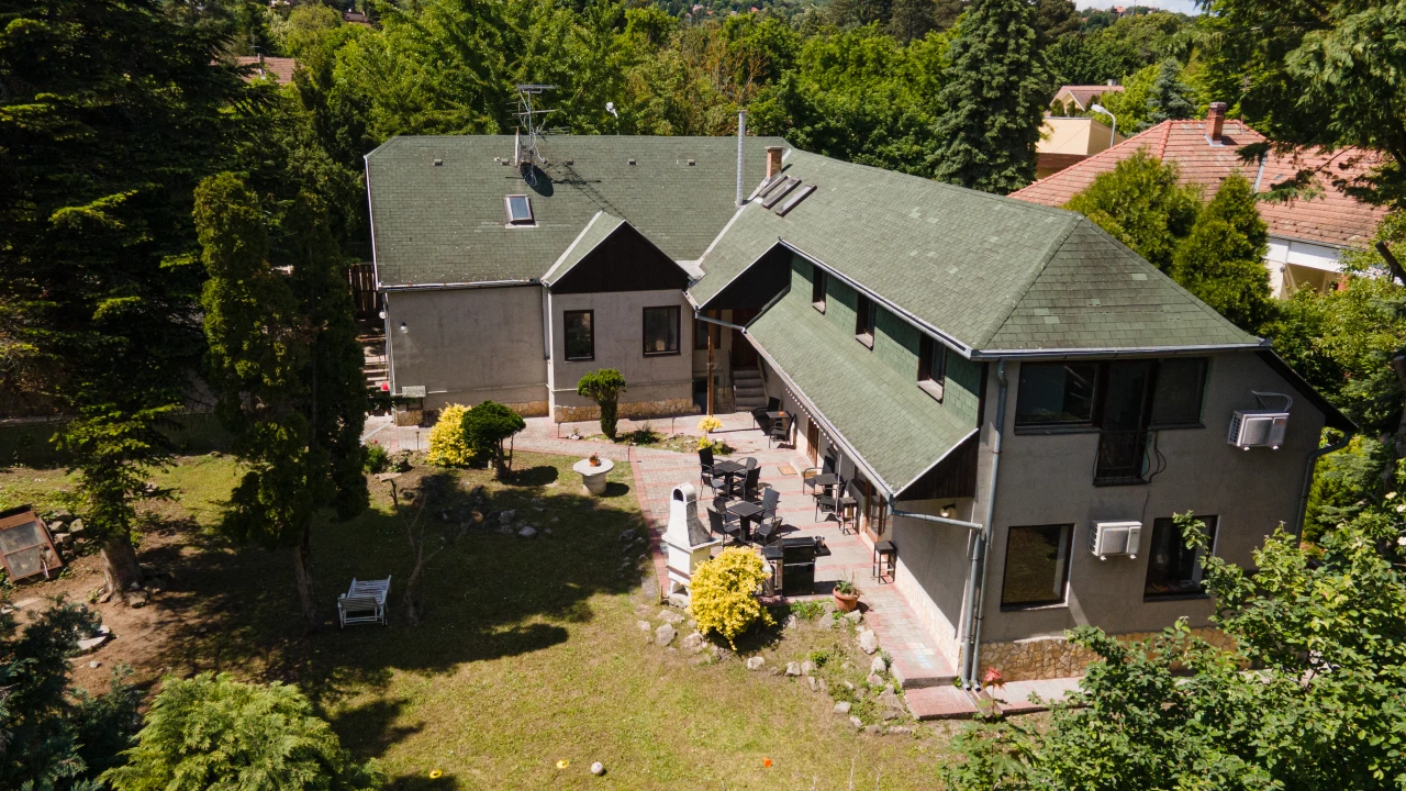 Eladó családi ház, Leányfalu