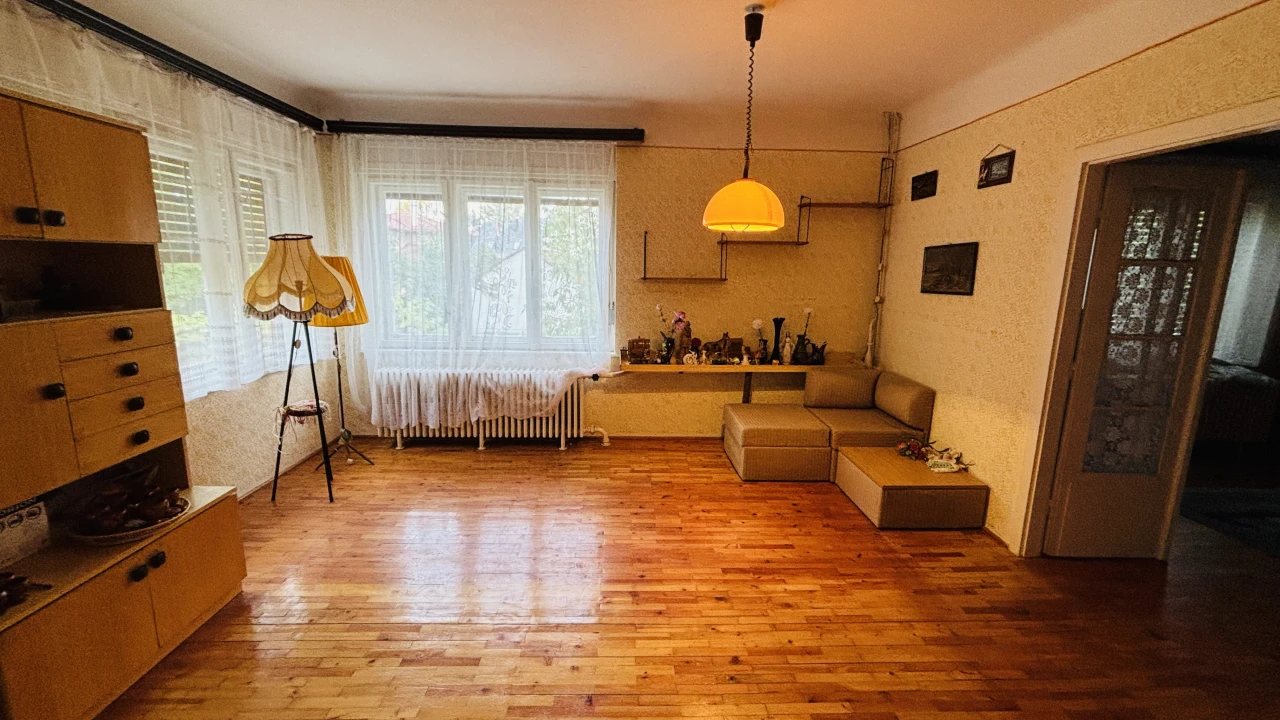 Eladó családi ház, Szentendre