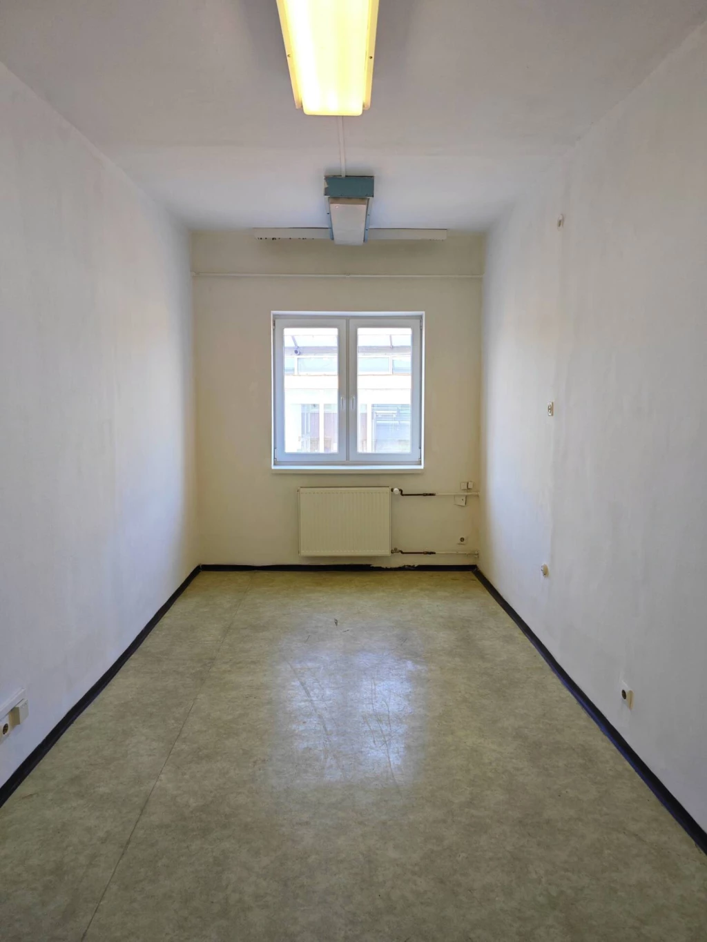 Iroda bérbeadása – Miskolc, Zsolcai Kapu