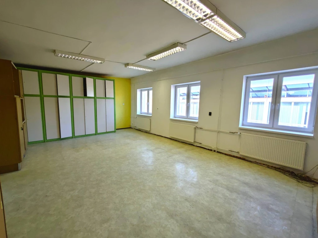 Iroda bérbeadása – Miskolc, Zsolcai Kapu