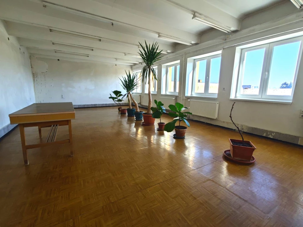 Iroda bérbeadása – Miskolc, Zsolcai Kapu