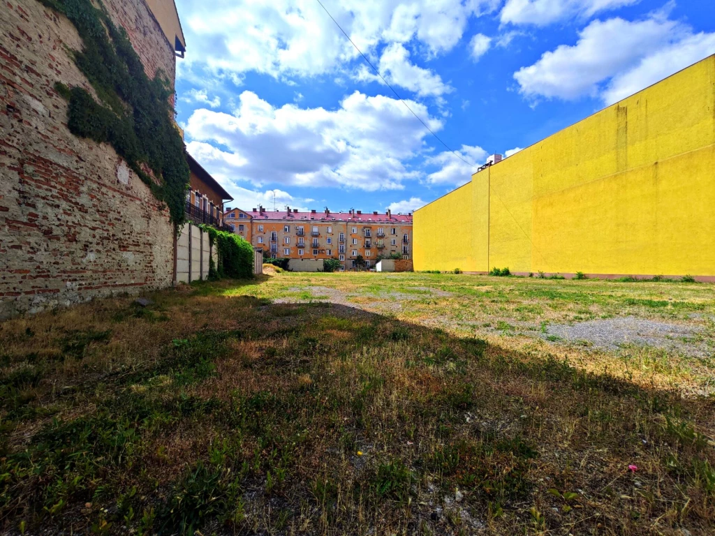 Kiemelkedő telek Miskolc belvárosában – ritka lehetőség frekventált helyen!