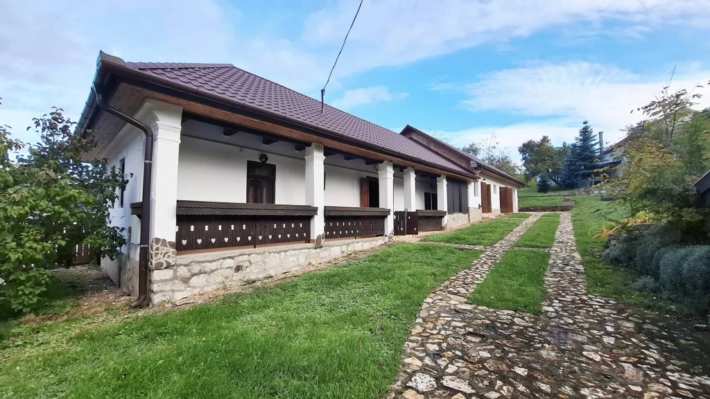 Ahol a panoráma minden nap lenyűgöz – eladó vendégházak Arkán