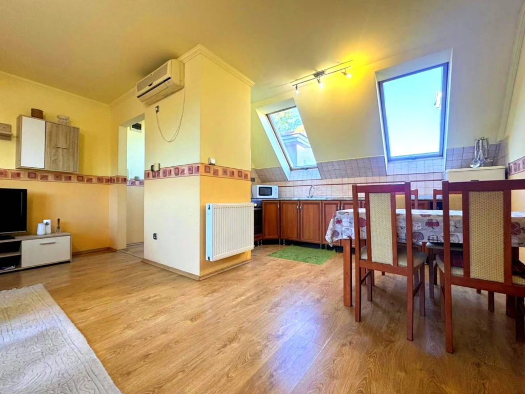 Modern, azonnal költözhető lakás eladó Debrecen belvárosában, a Pláza közelében!