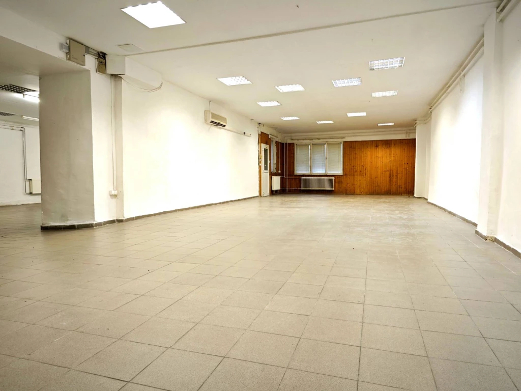 Kiadó üzlethelyiség frekventált helyen, a Búza téren!