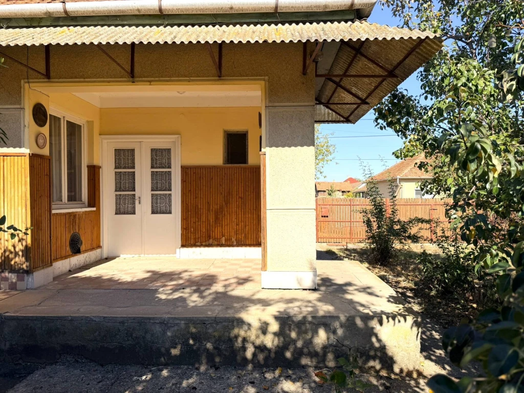 Eladó 128 m²-es családi ház Balmazújváros központjában – kiváló elhelyezkedés, rengeteg lehetőség!