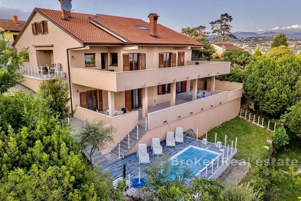 Charming house with sea view