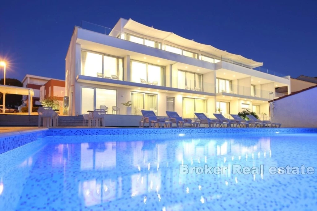 Modern hotel in an attractive location