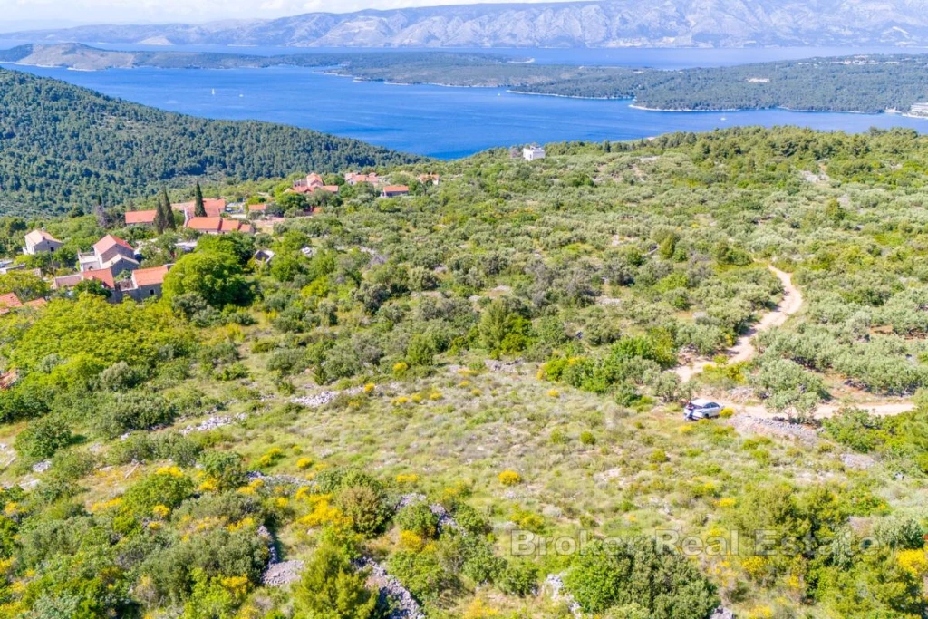 Building plot with sea view