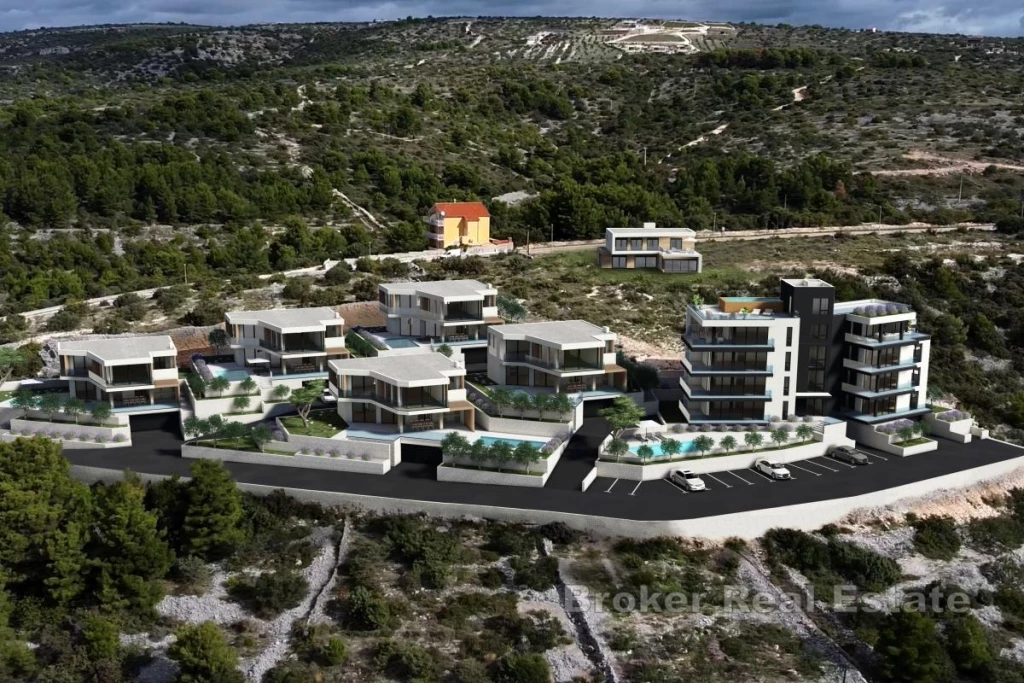 Luxury villa with pool and sea view