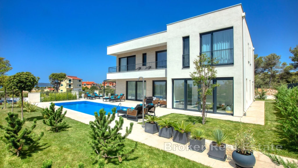 For sale villa, residence, Sibenik