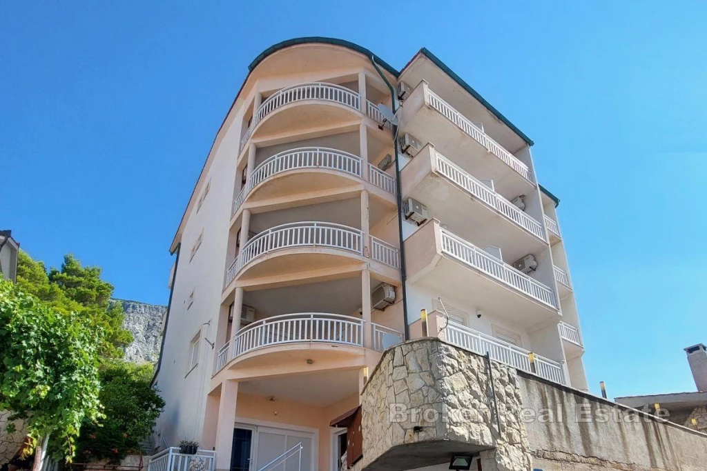 Hotel with a panoramic view of the sea