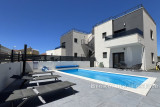 Beautiful house with a pool in a quiet area