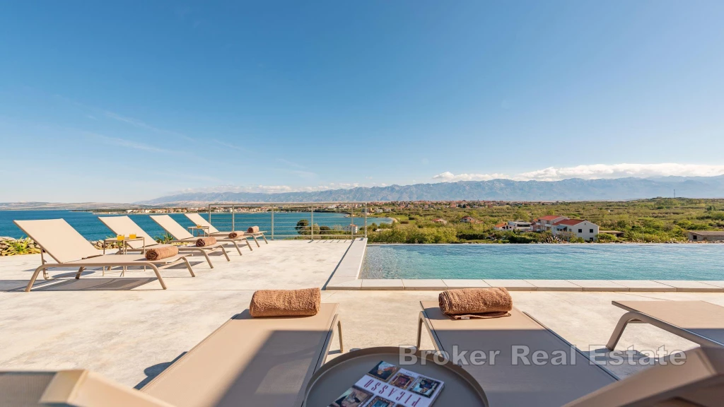 Villa with a pool and sea view located in a peaceful area
