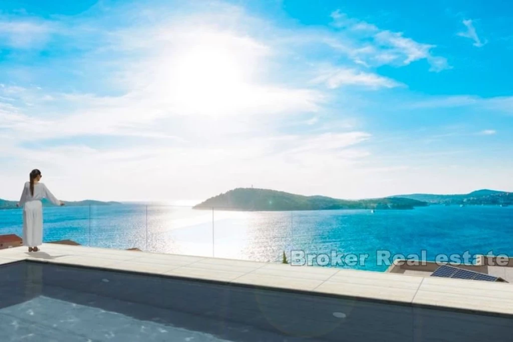 Building plot with sea view